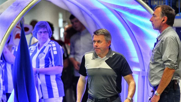 Einzug in die Manege: Paul-Gerhard Reimann haben die vergangenen Monate viel Nerven gekostet. - © Jörg Hagemann