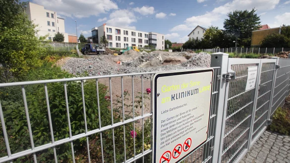 Ein Teil der Spielgeräte hat einen Platz auf dem Gelände der Kinder- und Jugendpsychiatrie in Bad Salzuflen gefunden. - © Vera Gerstendorf-Welle