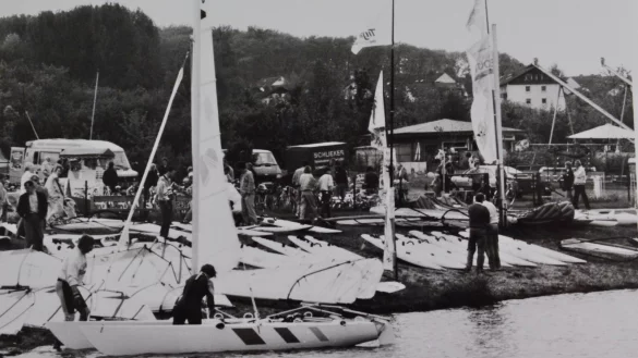Veranstaltungen wie diverse Wassersportaktionswochenenden lotsen viele Besucher an den Schiedersee. - &copy; Manfred Brinkmeier