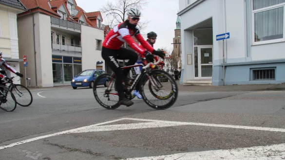 Schnell um die Ecke: Ab sofort d&uuml;rfen Radler auch entgegen der Einbahnrichtung die Begastra&szlig;e hoch fahren. - &copy; Archiv: Dieter Asbrock