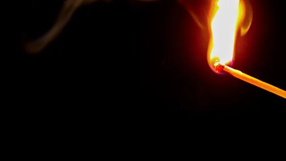 Der gelernte Installateur musste sich wegen versuchten Mordes, Brandstiftung und K&ouml;rperverletzung verantworten. - &copy; Symbolfoto: pixabay.com