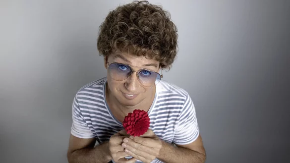 Atze Schr&ouml;der bringt &bdquo;Echte Gef&uuml;hle" auf die Waldb&uuml;hne unterm Hermannsdenkmal. - &copy; Boris Breuer