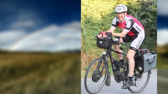 Nur bei Glatteis l&auml;sst er das Rad zu Hause: Frank Reuter f&auml;hrt t&auml;glich per Rad zu seinem Arbeitsplatz in H&ouml;xter-Stahle. - &copy; Foto: Axel B&uuml;rger