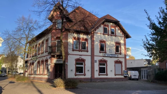 Die Traditionsgaststätte Sibille Ostmann in Schlangen wurde nach dem Großbrand im Jahr 1904 wieder aufgebaut. - © Cordula Gröne