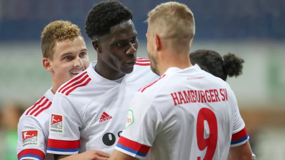 Hamburger Jubel - &copy; Foto: Friso Gentsch/dpa