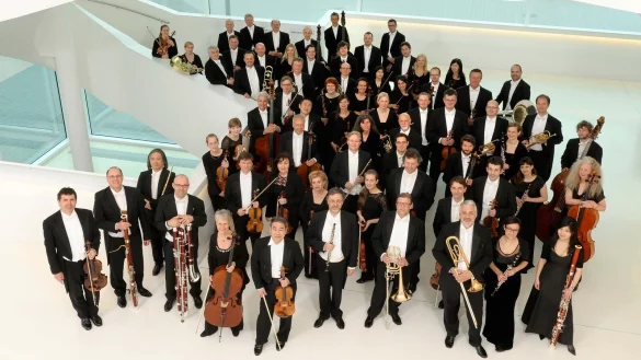 Die Nordwestdeutsche Philharmonie unterstützt den Oratorienchor und spielt auch selbst ein Konzert. - © Sandra Kreutzer