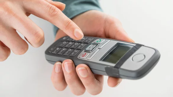 Telefonbetrug von falschen Microsoft-Mitarbeitern - &copy; Foto: Christin Klose/dpa-tmn