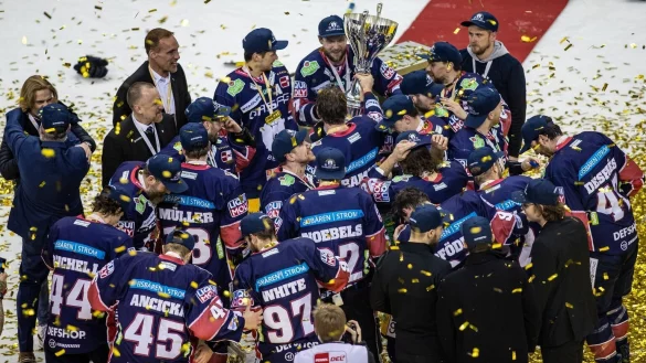 Eisb&auml;ren Berlin - &copy; Foto: Andreas Gora/dpa