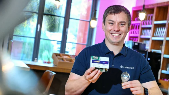 Johannes Mail&auml;nder ist Gr&uuml;nder der Firma Lichtwart - &copy; Barbara Franke