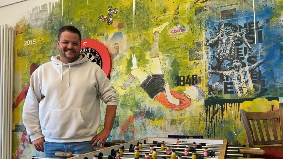 Obmann Michael Grundmann im Vereinsheim am Werresportplatz. - &copy; Sebastian Lucas