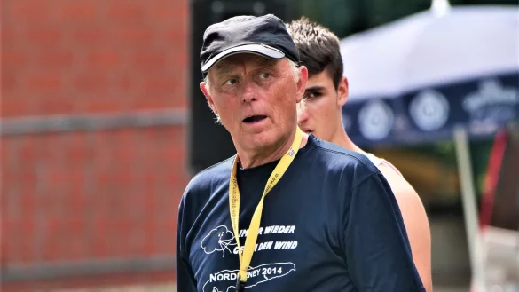 Klaus Brand lebt die Leichtathletik. - © Jörg Hagemann