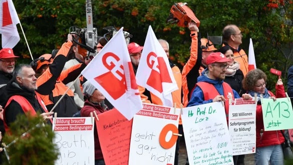 Tarifkonflikt - &copy; Foto: Arne Dedert/dpa