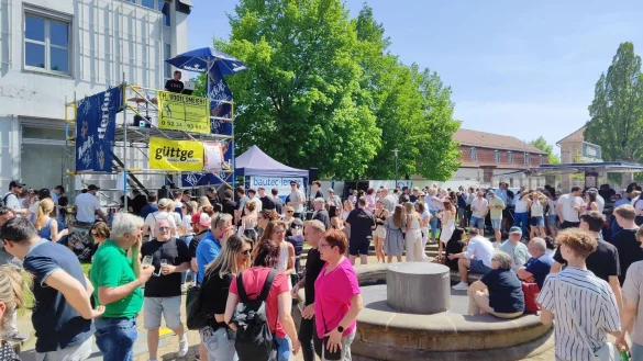 Der Lippegarten war im letzten Jahr bei "Lemgo macht ein Fass auf" gut besucht. - &copy; Michael Nawrot
