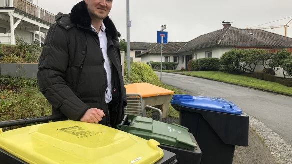 Steven Grimshaw wohnt selbst am Spiegelberg. In dem Stadtviertel nimmt der CDU-Mann eine gro&szlig;e Verunsicherung und teils auch Unzufriedenheit wegen Neuregelungen bei der M&uuml;llabfuhr wahr. - &copy; Till Brand