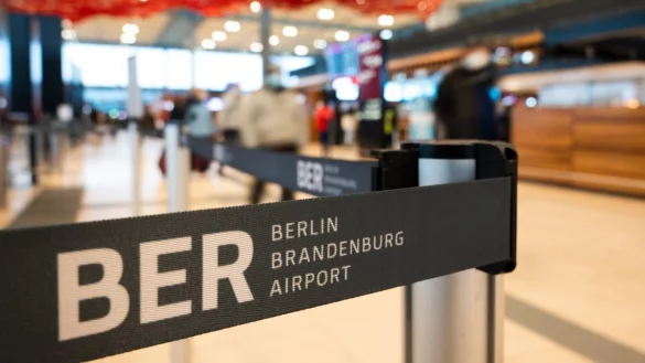 Flughafen Berlin Brandenburg - &copy; Foto: Christophe Gateau/dpa