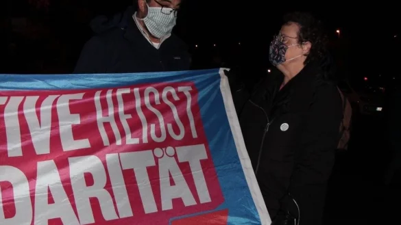 - &copy; Cordula Gr&ouml;ne