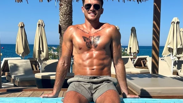 Florian Sch&ouml;&szlig;e wechselt im Sommer zu den Sportfreunden Loxten. Der Handballer verdient sich nebenbei etwas Geld als Model. - &copy; Florian Sch&ouml;&szlig;e