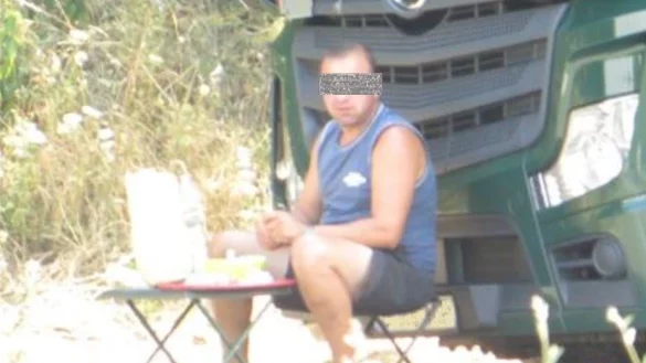 Pause mitten auf dem Standstreifen: Die Polizei staunte nicht schlecht. - &copy; Polizei Bielefeld