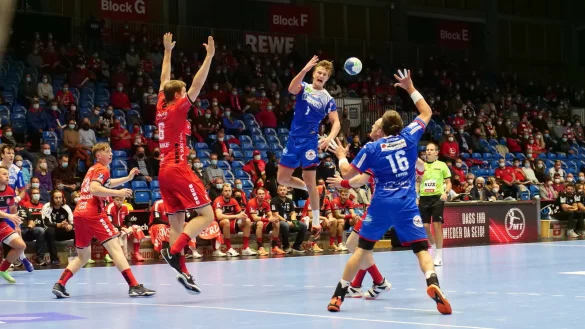 Die Anspiele von Jonathan Carlsbogard auf Marcel Timm klappten schon. - &copy; J&ouml;rg Hagemann