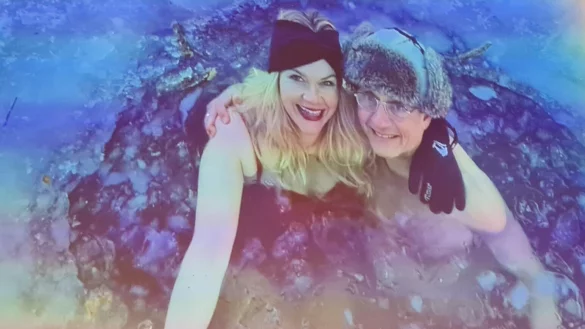 Geburtstagsgeschenk der besonderen Art: Am 20. Januar ist Wigald Bonings Ehefrau Theresa erstmals mit ihm in die Fluten gestiegen. Nur aus dem Ständchen wurde nichts mehr. - © Fotorechte: Wigald Boning