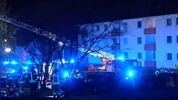 Der betroffene Keller verbindet drei Mehrfamilienh&auml;user, dadurch war eine gro&szlig;e Anzahl an Bewohnern von dem Brand betroffen. - &copy; Freitag Medien Gruppe