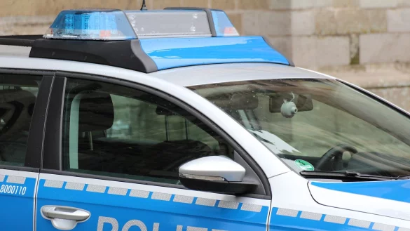 Die Polizei sucht einen fl&uuml;chtigen PKW-Fahrer. - &copy; Symbolbild:Pixabay