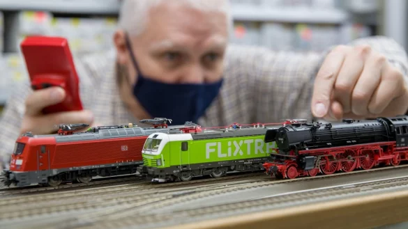 Modelleisenbahn liegen w&auml;hrend Corona-Krise im Trend - &copy; Foto: Daniel Karmann/dpa