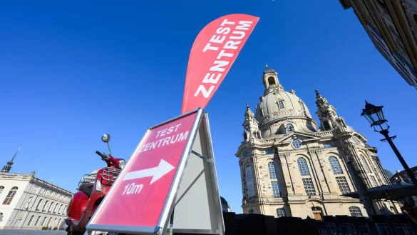 - &copy; Robert Michael/dpa-Zentralbild/dpa