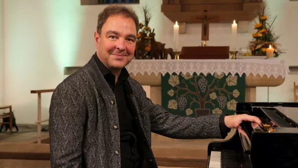 Pianist und Klavierprofessor Jacob Leuschner begeistert in Bergkirchen mit virtuosem Spiel in feinster Klangrede. - © Thomas Krügler