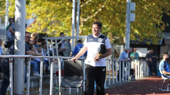 Weiterhin f&uuml;r den TSV an der Seitenlinie: Miron Tadic. - &copy; Oliver K&ouml;nig