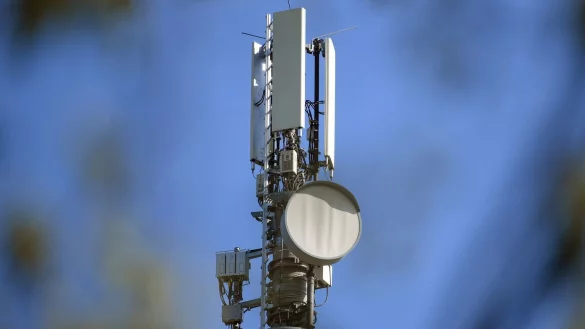 Mobilfunksendemast - &copy; Foto: Patrick Pleul/dpa-Zentralbild/dpa