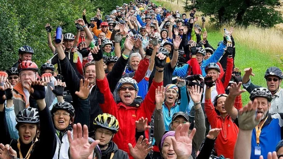 Im vergangenen Jahr hatten die Teilnehmer auf der NRW-Radtour viel Spa&szlig;. - &copy; FOTO: BERND HEGERT