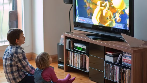 Kinder vor dem Fernseher - &copy; Foto: Patrick Pleul/dpa