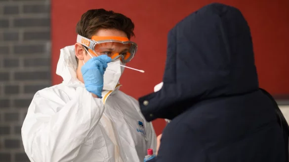 - &copy; Julian Stratenschulte/dpa