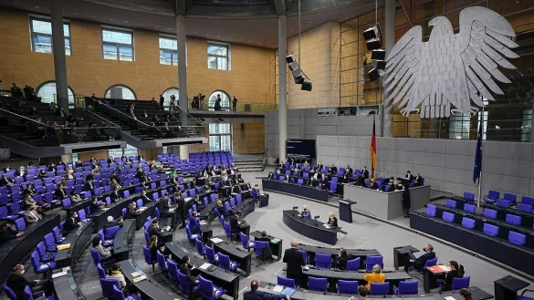 Bundestag - &copy; Foto: Michael Kappeler/dpa