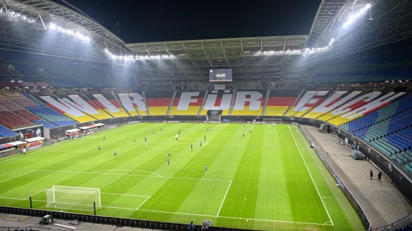 L&auml;nderspiel - &copy; Foto: Robert Michael/dpa-Zentralbild/dpa