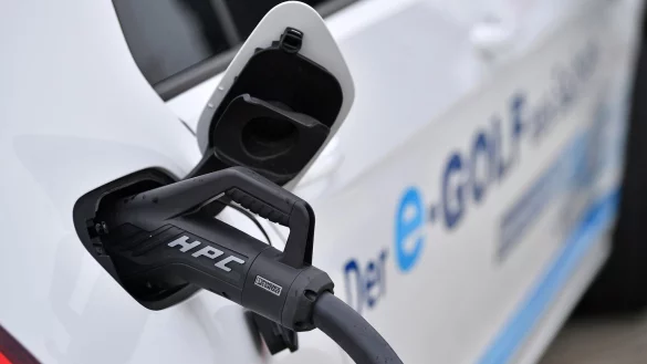 VW-Betriebsrat fordert EU-Quote f&uuml;r E-Ladestationen - &copy; Foto: Martin Schutt/dpa-Zentralbild/dpa