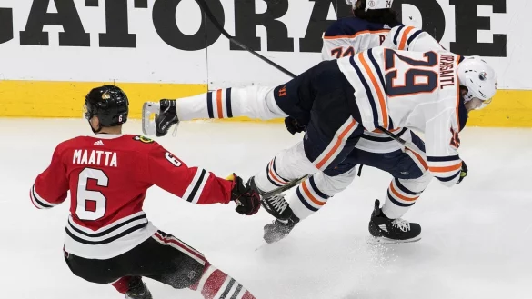 Edmonton Oilers - Chicago Blackhawks - &copy; Foto: Jason Franson/The Canadian Press/AP/dpa