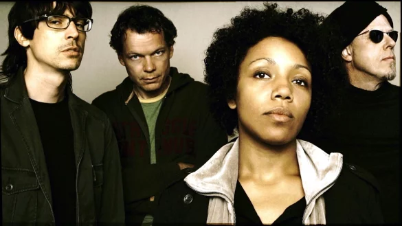 &bdquo;Hattler" ist das Projekt des deutschen Ausnahme-Bassisten Hellmut Hattler, der schon zu Krautrock-Zeiten mit &bdquo;Kraan" Furore machte. - &copy; Hattler