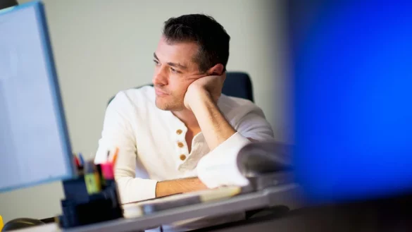 Chronische Erkrankung im Job erw&auml;hnen? - &copy; Foto: Klaus-Dietmar Gabbert/dpa-tmn