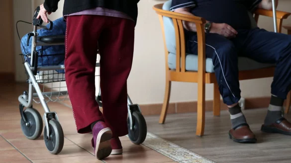 Bewohner eines Pflegeheims - &copy; Foto: Jens B&uuml;ttner