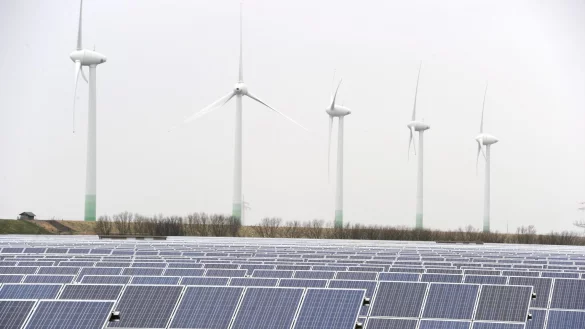 Wind - und Solarenergie - &copy; Foto: picture alliance / dpa