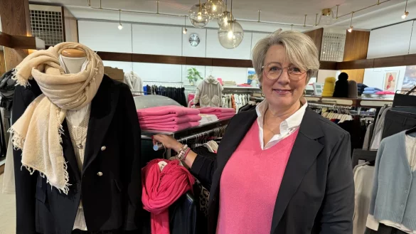 Ulrike Brand-Finke hat die Leidenschaft f&uuml;r Mode von ihrer Gro&szlig;mutter Luise geerbt. - &copy; Sandra Castrup