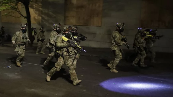 Bundespolizisten in Portland - &copy; Foto: Marcio Jose Sanchez/AP/dpa