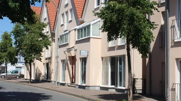 Schlie&szlig;t: Der Ambulante Pflegedienst am Rosengarten in der Leopoldstaler Stra&szlig;e 11. - &copy; Michaela Weisse