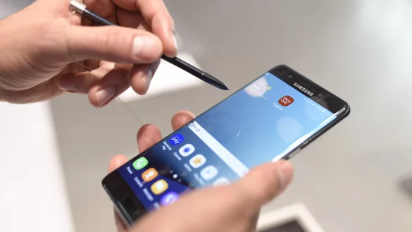 Samsung: Smartphone-Marktf&uuml;hrer steltl nach dem Verkaufsstopp auch die Produktion des Galaxy Note 7 ein. - &copy; dpa