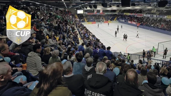 Auf solch eine fantastische Kulisse freuen sich die besten lippischen Amateurfußballer bei der Endrunde der Lippischen Hallenmeisterschaften am 19. Januar in der Phoenix-Contact-Arena. - © Paul Cohen
