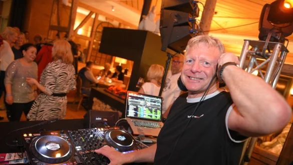 DEEJAY ULF spielt im Hofbr&auml;uhaus die "Wiesngaudi" - &copy; Nicole Ellerbrake