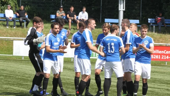 Viele neue Gesichter am Jahnplatz: Simon Schneidermann (rechts) und viele seiner Teamkollegen wechselten von der SG H&ouml;rstmar/Lieme zum TBV Lemgo. - &copy; Sebastian Lucas