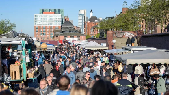 Hamburger Fischmarkt - &copy; Foto: Axel Heimken